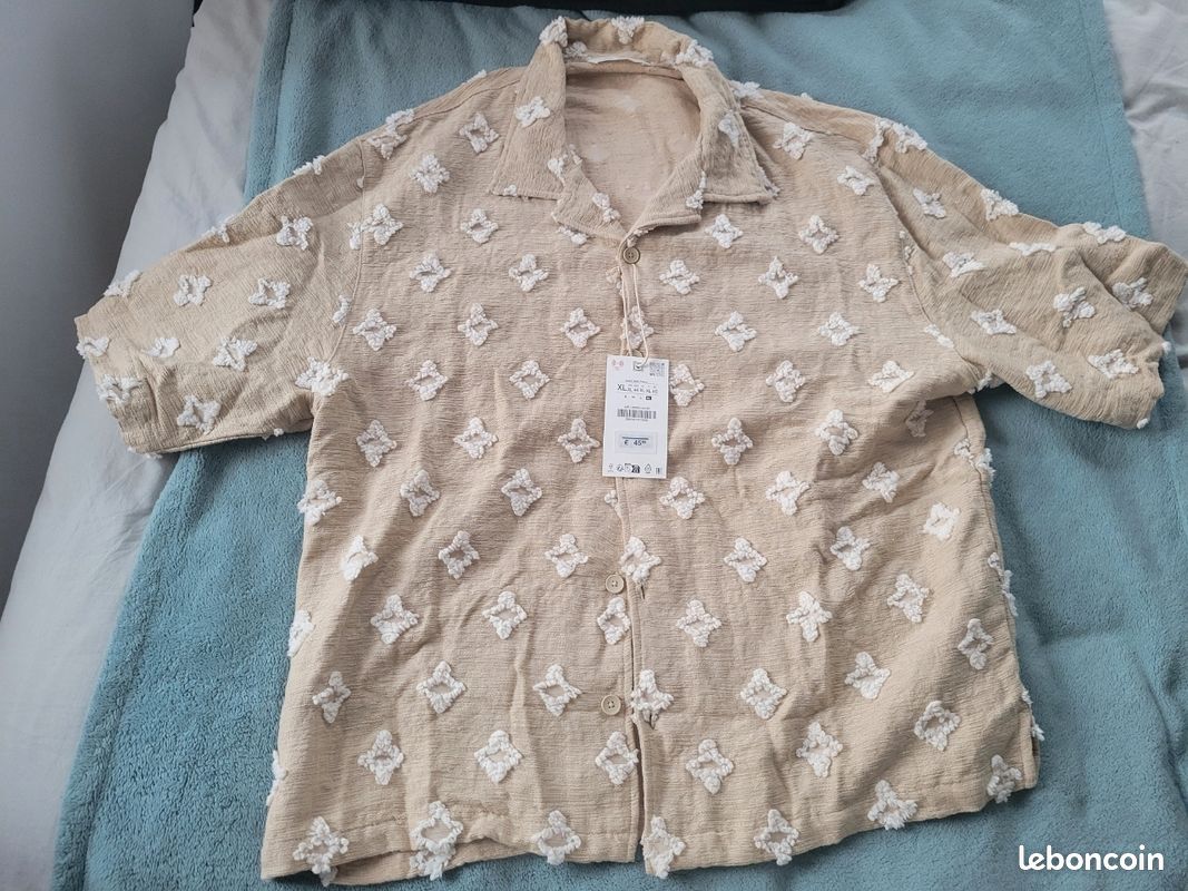 Chemisier Zara Femme Fleuri Manches Courtes – Taille S, Neuf Avec étiquettes – Motif Floral