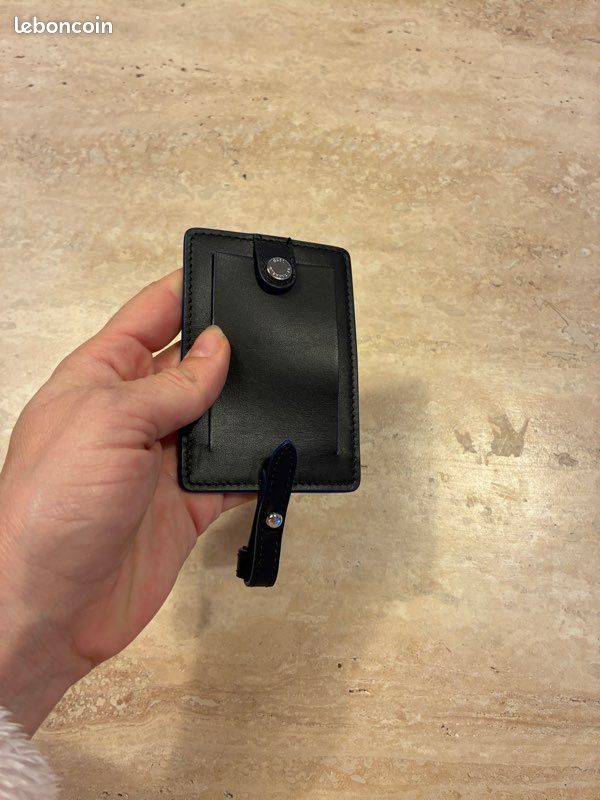 Étiquette en cuir pour bagages (image 1)