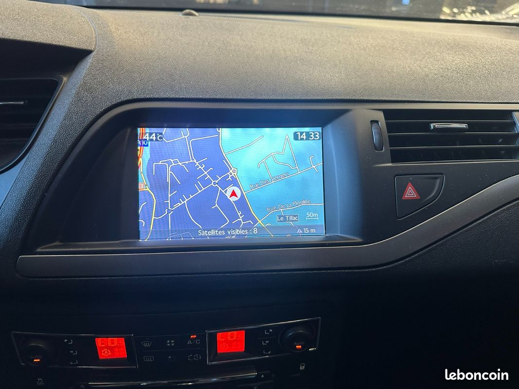 CITROEN C5 1.6 e-HDi 115 Confort BMP6 (image 14)