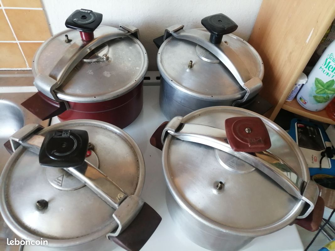 Cocotte-minute 8 ou 6 litres en alu état correct sans le bouchon de sécurité l'envoi est possible 10 euros pièce (image 4)