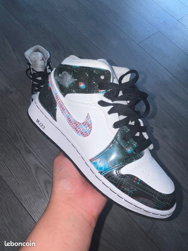 Jordan 1 (image 3)