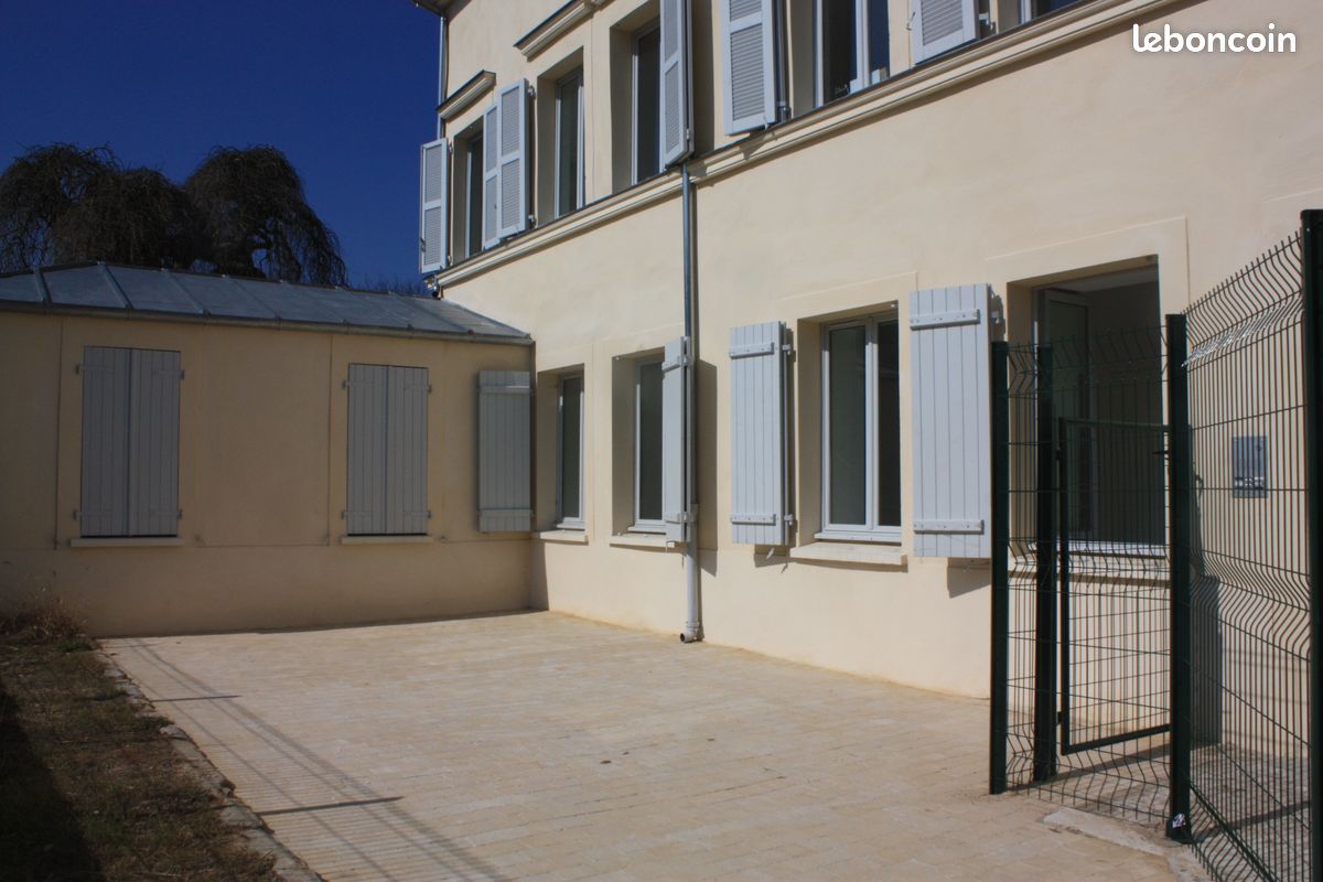 Appartement 2 pièces 42 m² · à Fontainebleau · 42 m² · 940 €/mois