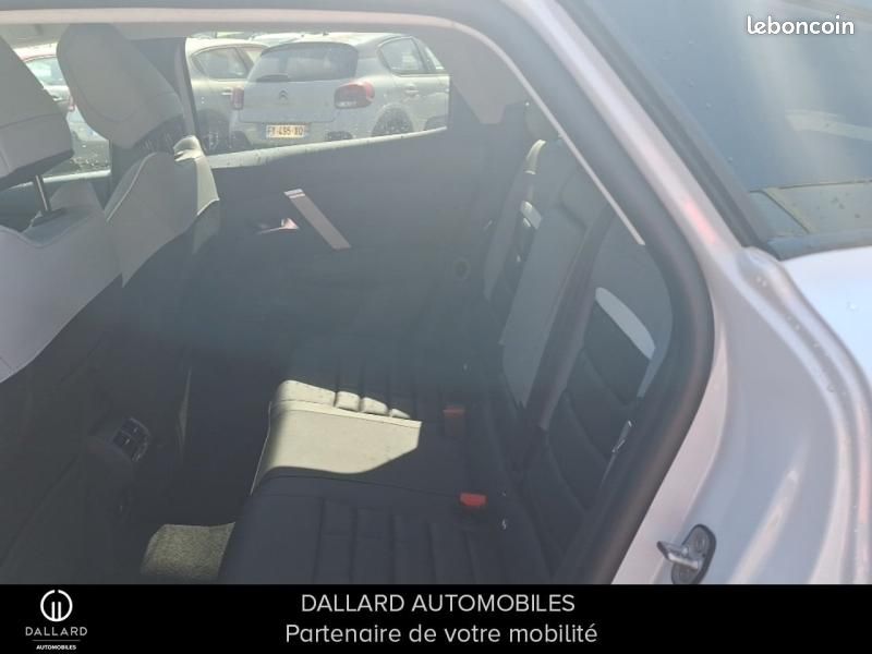 Citroen C4 1.2 Hybride 145ch MAX e-DCS6 (image 29)