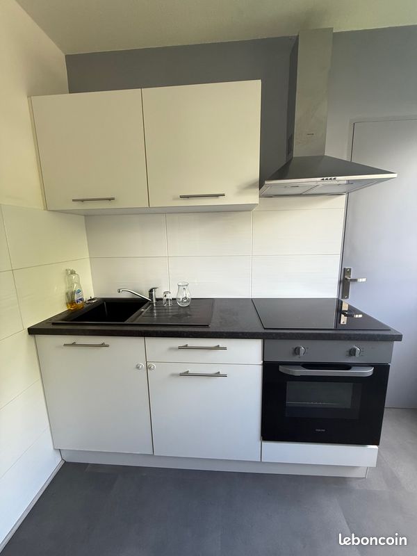 Appartement a louer lons-le-saunier - 3 pièce(s) - 83 m2 - Surfyn