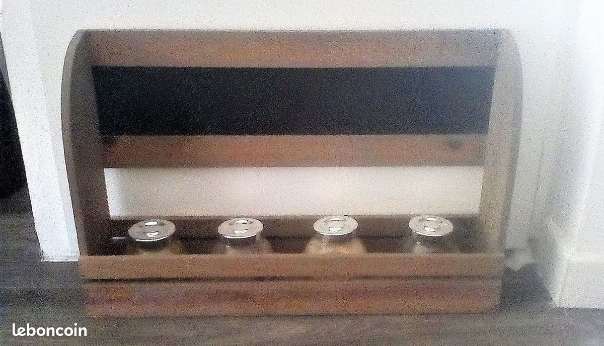 ETAGERE MURALE PORTE-EPICES 48x31cm bois massif avec ardoise + 4 POTS à épices en verre IKEA (image 1)