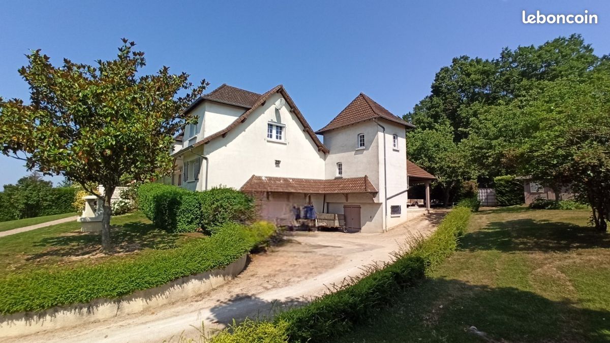 Maison 8 pièces 173 m² · à Loisy · 173 m² · 290 000 €