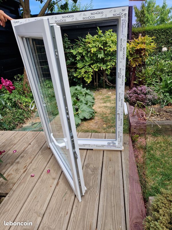Menuiserie PVC Blanc (image 1)