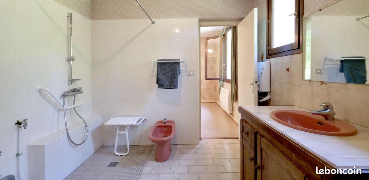 Vente / Virieu-le-Grand / Maison 170m² avec dépendances / 6p / 4ch / Garage double / Terrain 4777m² (image 10)