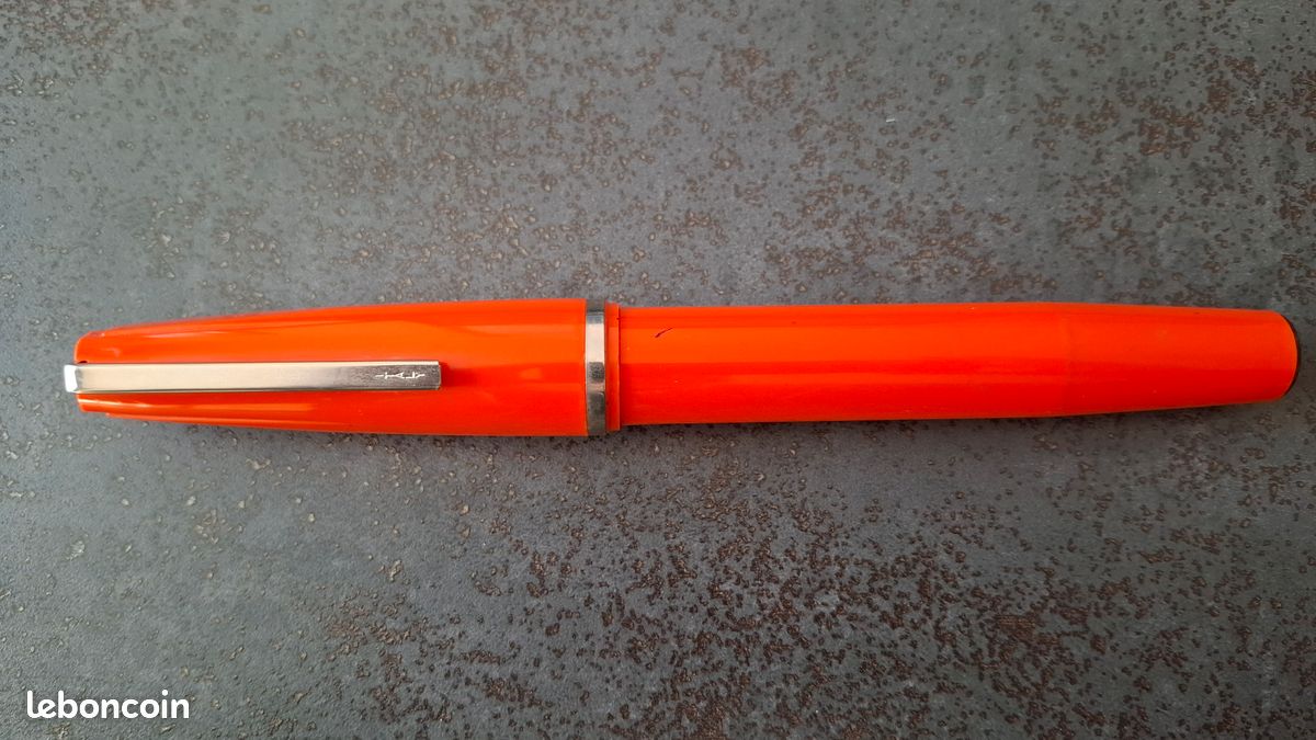 Stylo 4 Couleurs Rétro à Mécanisme Rotatif - Occasion En Bon état - Vintage