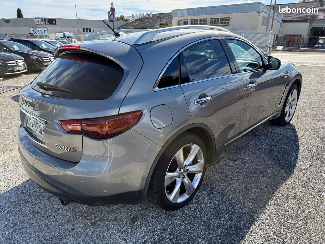 Infiniti FX 30D S PREMIUM BA (image 3)