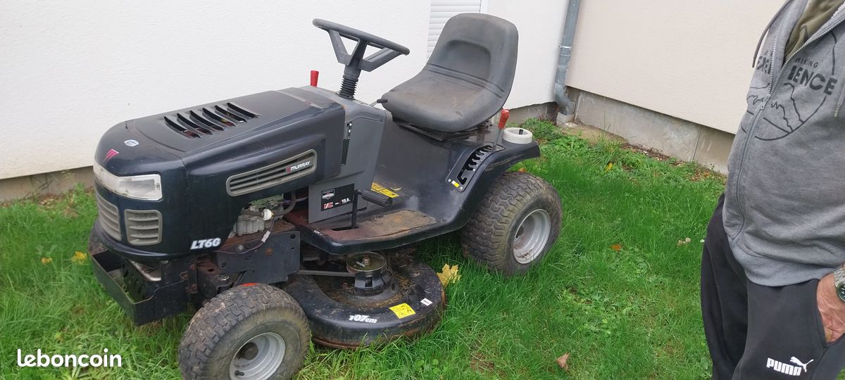 Vend tracteur tondeuse (image 1)