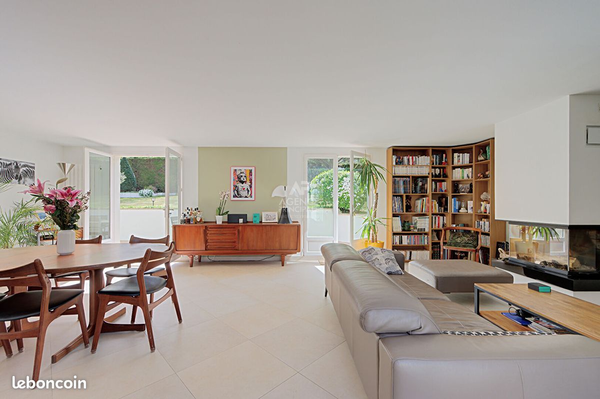 Maison 6 pièces 130 m² · à Saint-Germain-en-Laye · 130 m² · 925 000 €