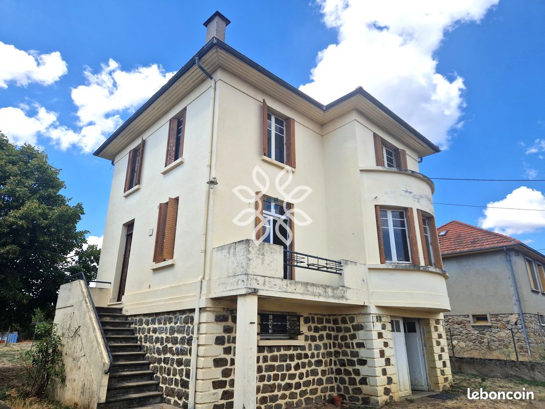 Maison 6 pièces 87 m² · à Brassac-les-Mines · 87 m² · 91 000 €