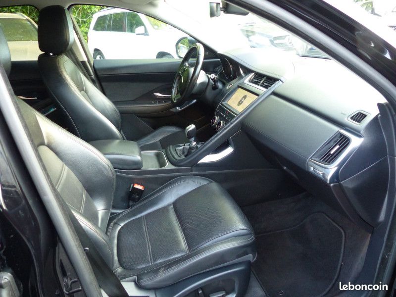 Jaguar E-PACE 2.0D 150CH R-DYNAMIC S AWD (image 15)