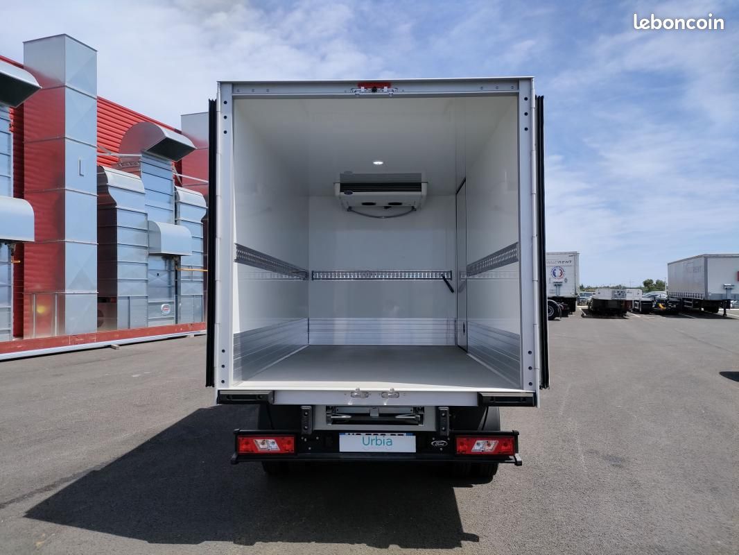 Ford Transit CHASSIS CABINE FRIGO 12M3 130 CV ROUES JUMELEES CAISSE CAZAUX GROUPE THERMOKING MONO... (image 6)