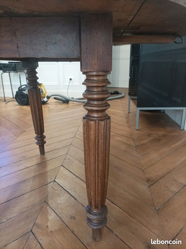 Table ronde ancienne d’époque Louis-Philippe – À abattants (image 17)