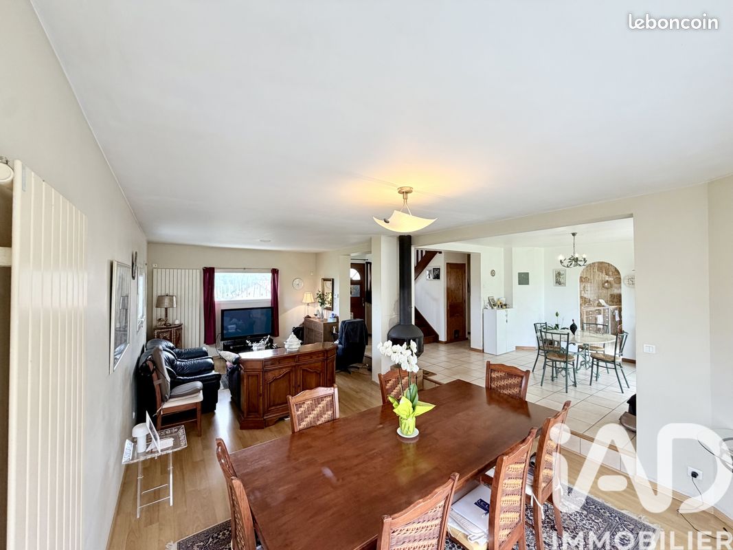 Maison 6 pièces 140 m² · à Fontenay · 140 m² · 363 000 €