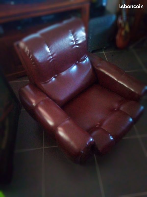 Très beau fauteuil club vintage (image 3)