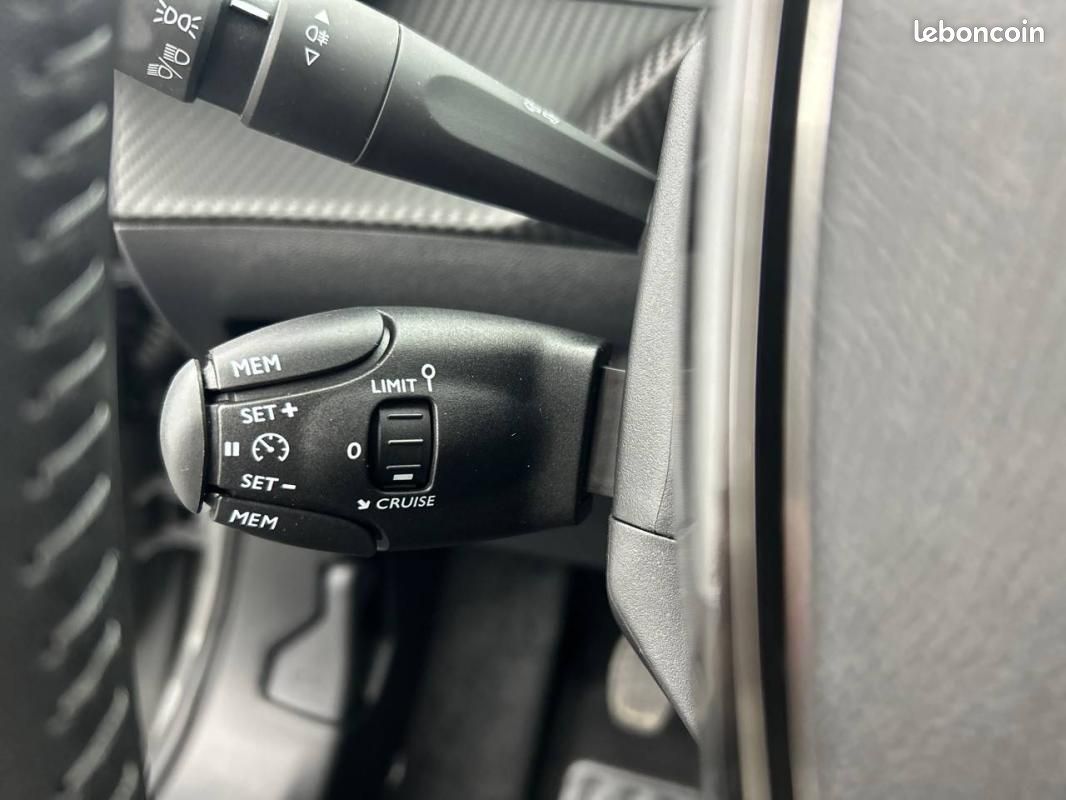 Peugeot 2008 PureTech 100 S&S BVM6 - Active (image 20)