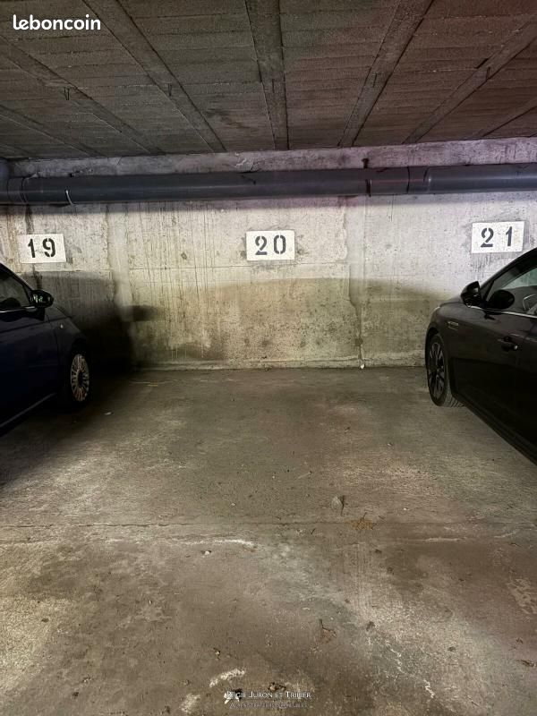 Parking 12 m² · à Villeurbanne · 12 m² · 10 000 €