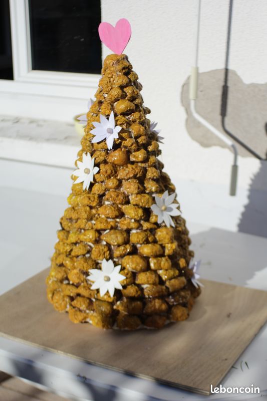 Pièce montée factice (pour fêtes diverses ou spectacles) (image 2)