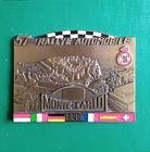 57 éme Rallye de MONTE-CARLO / badge d'origine fixé sur support