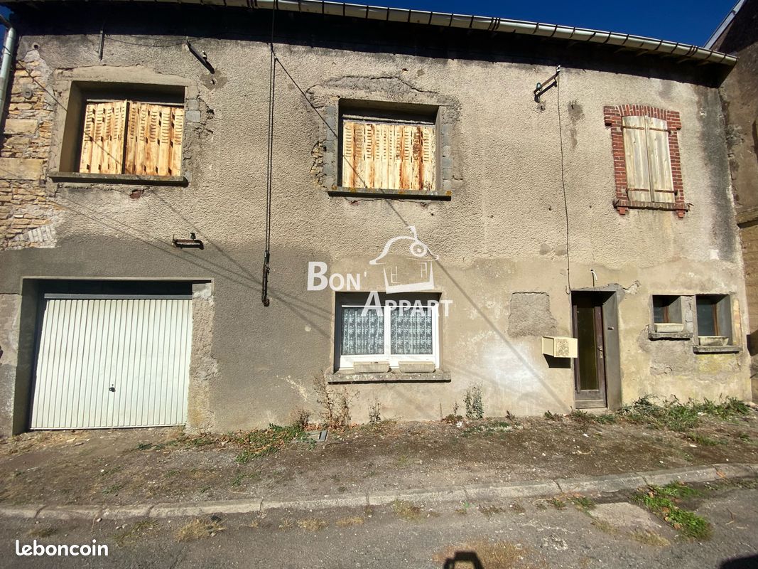 Maison 10 pièces 169 m² · à Trieux · 169 m² · 159 000 €