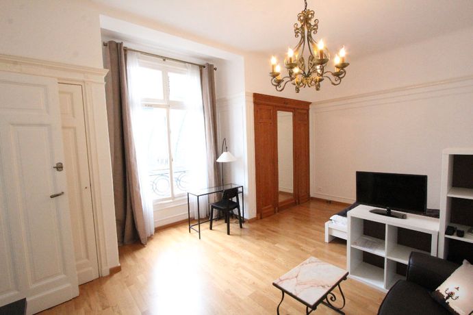 Appartement a louer paris-8e-arrondissement - 1 pièce(s) - 32 m2 - Surfyn