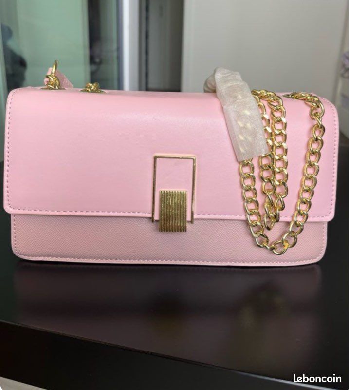 Sac à Main Bandoulière Rose - Taille Moyenne, Neuf Sans étiquette - Femme