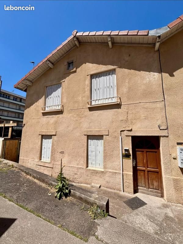Immeuble 9 pièces 138 m² · à Clermont-Ferrand · 138 m² · 344 850 €
