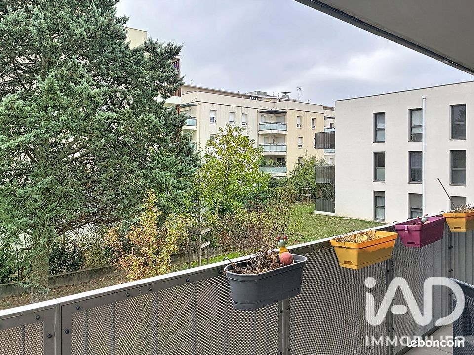 Appartement 3 pièces 64 m² · à Bron · 64 m² · 215 000 €