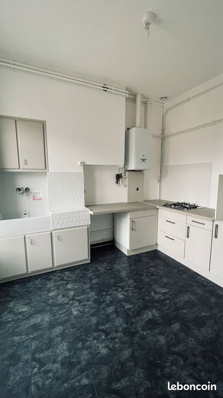 Appartement 4 pièces 70 m² · à Crest · 70 m² · 770 €