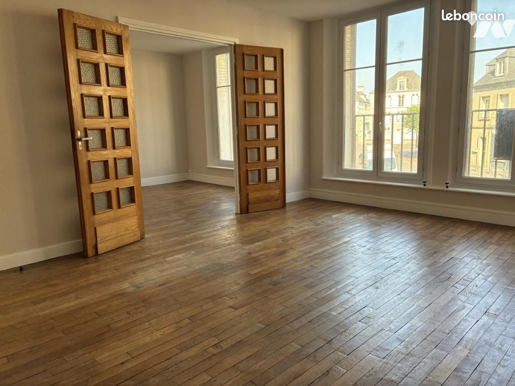 Appartement 4 pièces 82 m² · à Coutances · 82 m² · 680 €