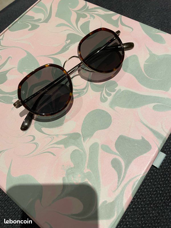 Lunettes de soleil đ (image 4)