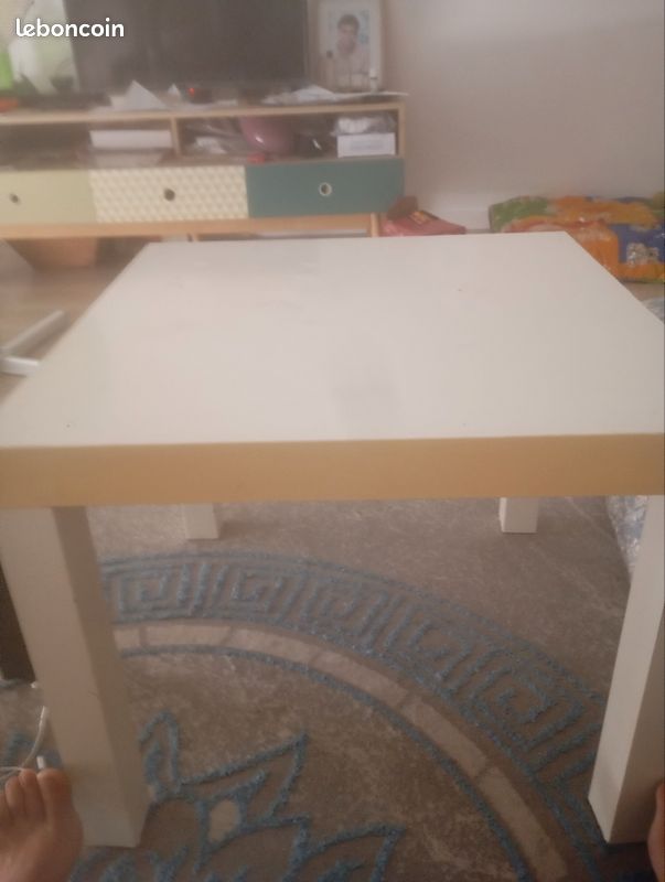 Table basse carrée (image 1)