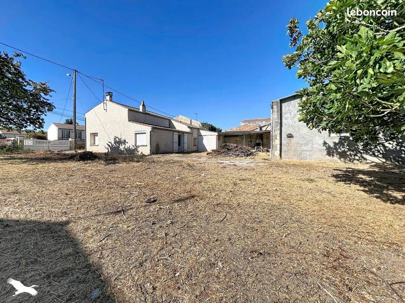 Maison 4 pièces 142 m² · à L'Île-d'Elle · 142 m² · 119 460 €