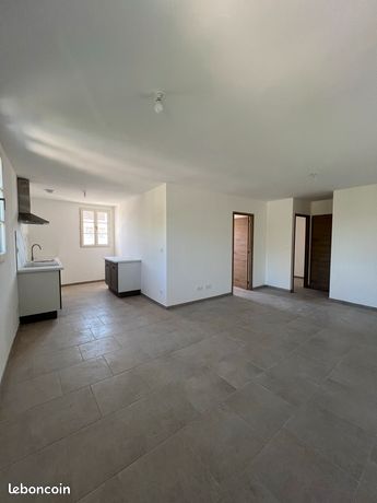 Location t3 centre-ville Brignoles