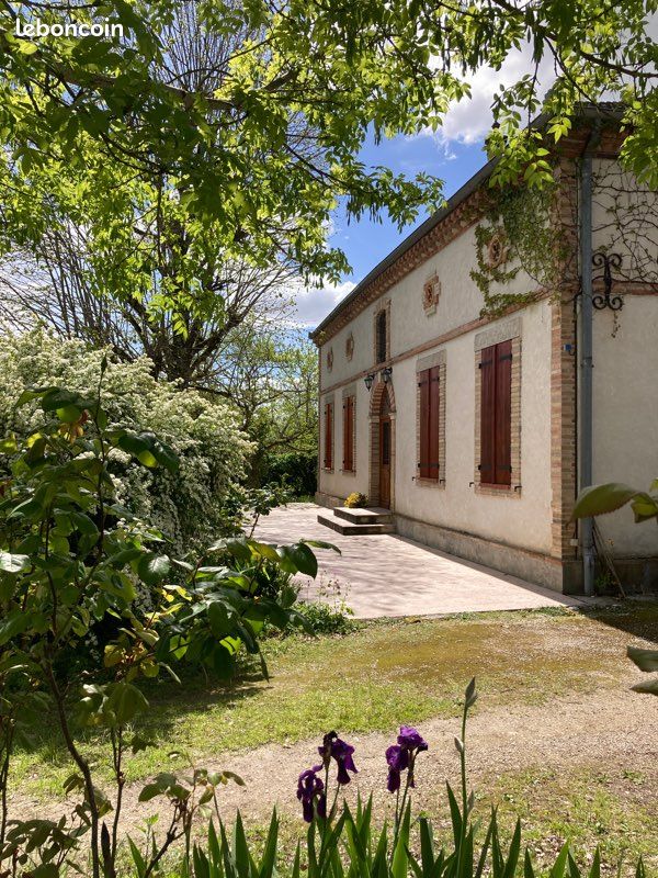 Maison 6 pièces 215 m² · à Moissac · 215 m² · 239 000 €