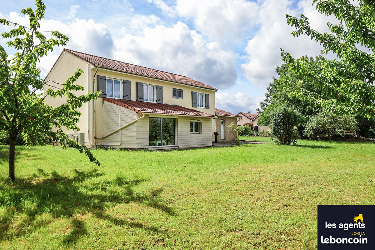 Maison 7 pièces 144 m² · à Allain · 144 m² · 227 500 €