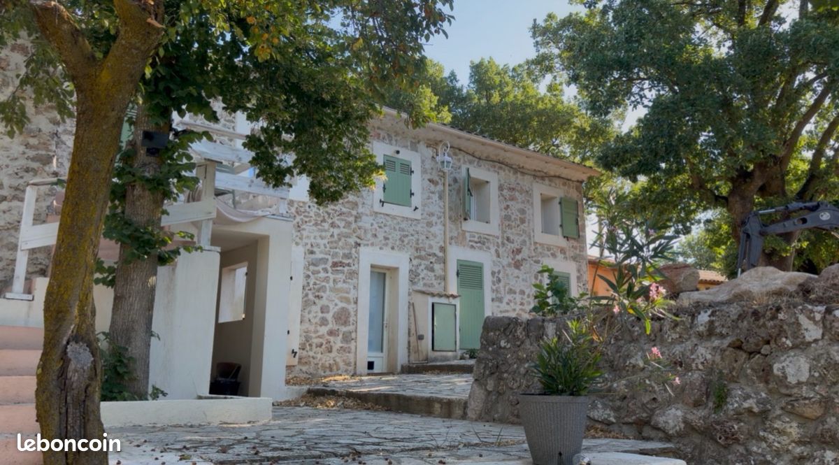 Maison 12 pièces 400 m² · à Tourves · 400 m² · 3 605 000 €