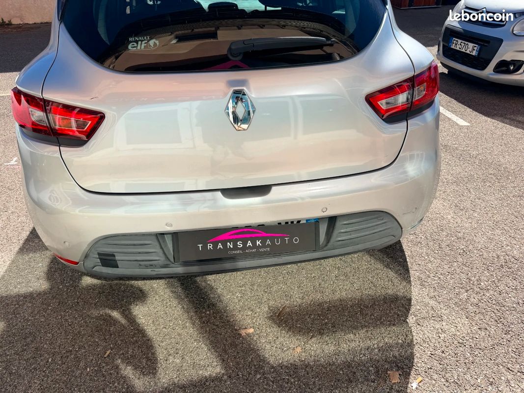 RENAULT CLIO IV BUSINESS dCi 90 Energy eco2 (image 6)