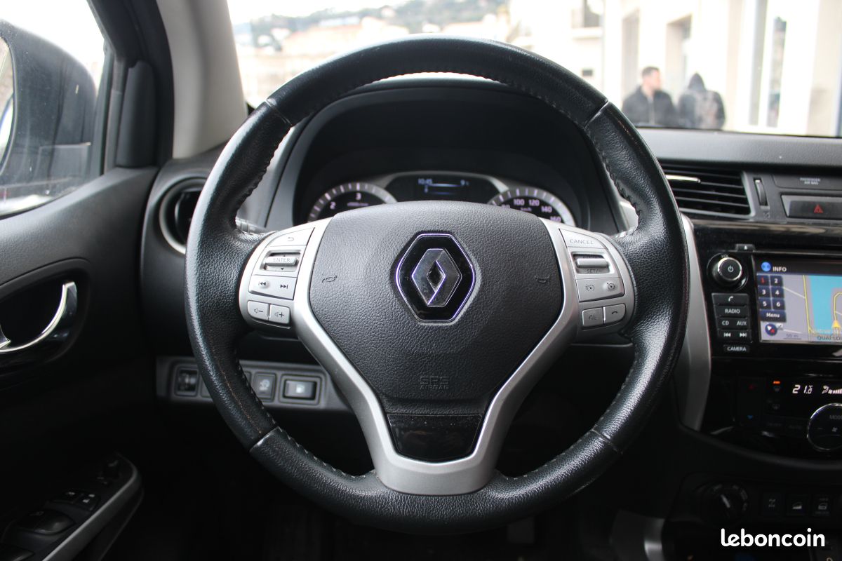 RENAULT Alaskan DOUBLE CABINE 2.3 DCI 190 INTENS 4X4 ( Attelage, Entretien Renault, Caméra 360 ° ... ) (image 16)