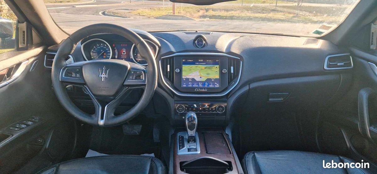 Maserati Ghibli 3.0 V6 – Élégance, Puissance et Luxe à l’Italienne (image 5)