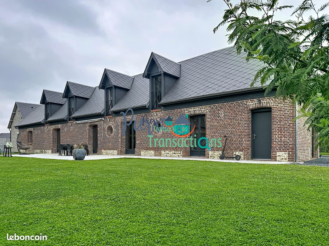 Maison 5 pièces 180 m² · à Lillebonne · 180 m² · 382 000 €