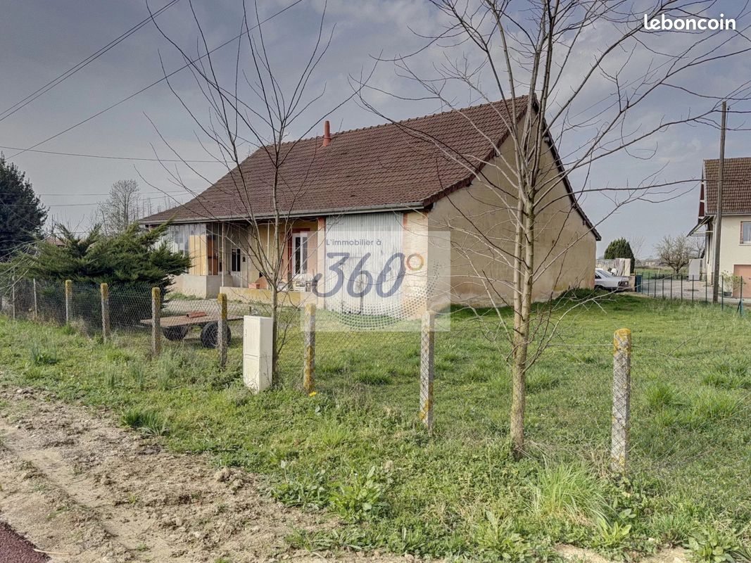 Maison 2 pièces 267 m² · à Louhans · 267 m² · 99 000 €