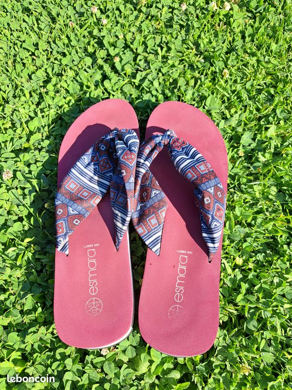 Tongs/claquettes bordeaux, T40-41, TBE Chaussures