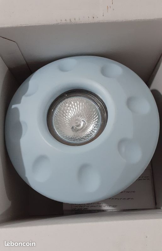projecteur-piscine-desjoyaux-neuf-bricolage