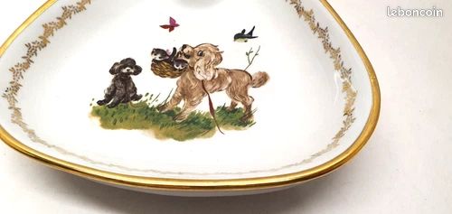 Ancienne Assiette à Bouilli Bébé en Porcelaine Triangulaire Décors Chiens Chats (image 4)