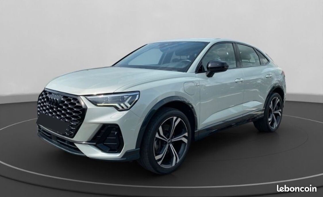 Audi Q3 SPORTBACK 45 TFSIe 245 S-LINE HYBRIDE RECHARGEABLE / ATTACHE REMORQUE JANTES 20" KEYLESS (image 1)