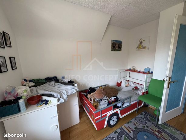 https://img.leboncoin.fr/api/v1/lbcpb1/images/3d/5e/98/3d5e9818b74663b1524f8f6ab00cd43c15aeed4c.jpg?rule=ad-image